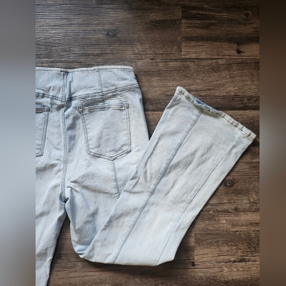 Westbound Denim - Westbound The High Rise Fit Light Wash Denim Flare Jeans